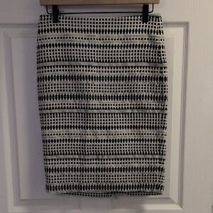 LOFT Black and White Geometric Pencil Skirt